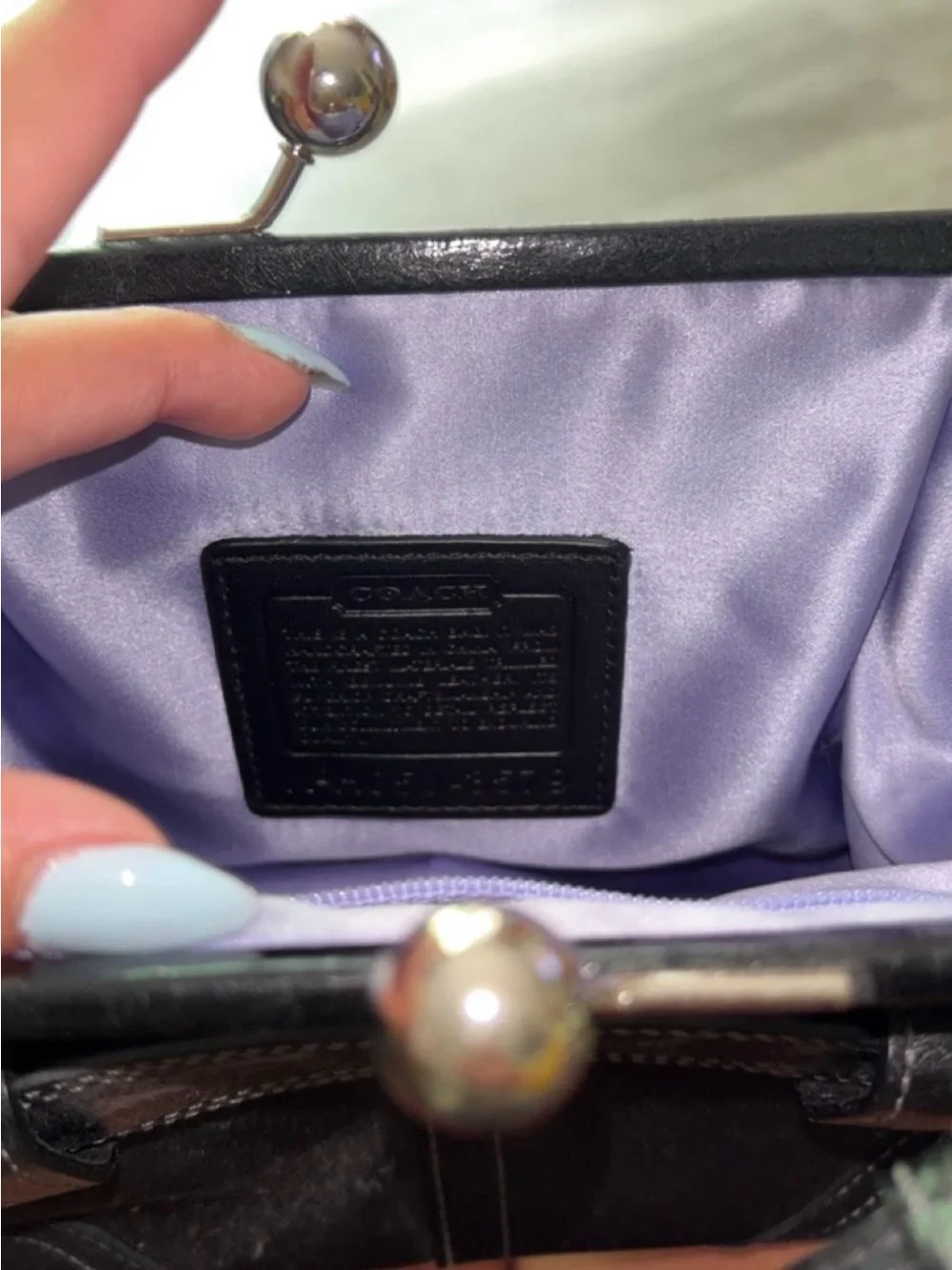 Vintage Coach Madison 3579 mini purse (lavender interior)